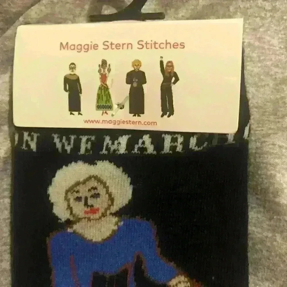 Maggie Stern‎ Stitches Barbara Bush On We March Novelty Crew Socks Black New